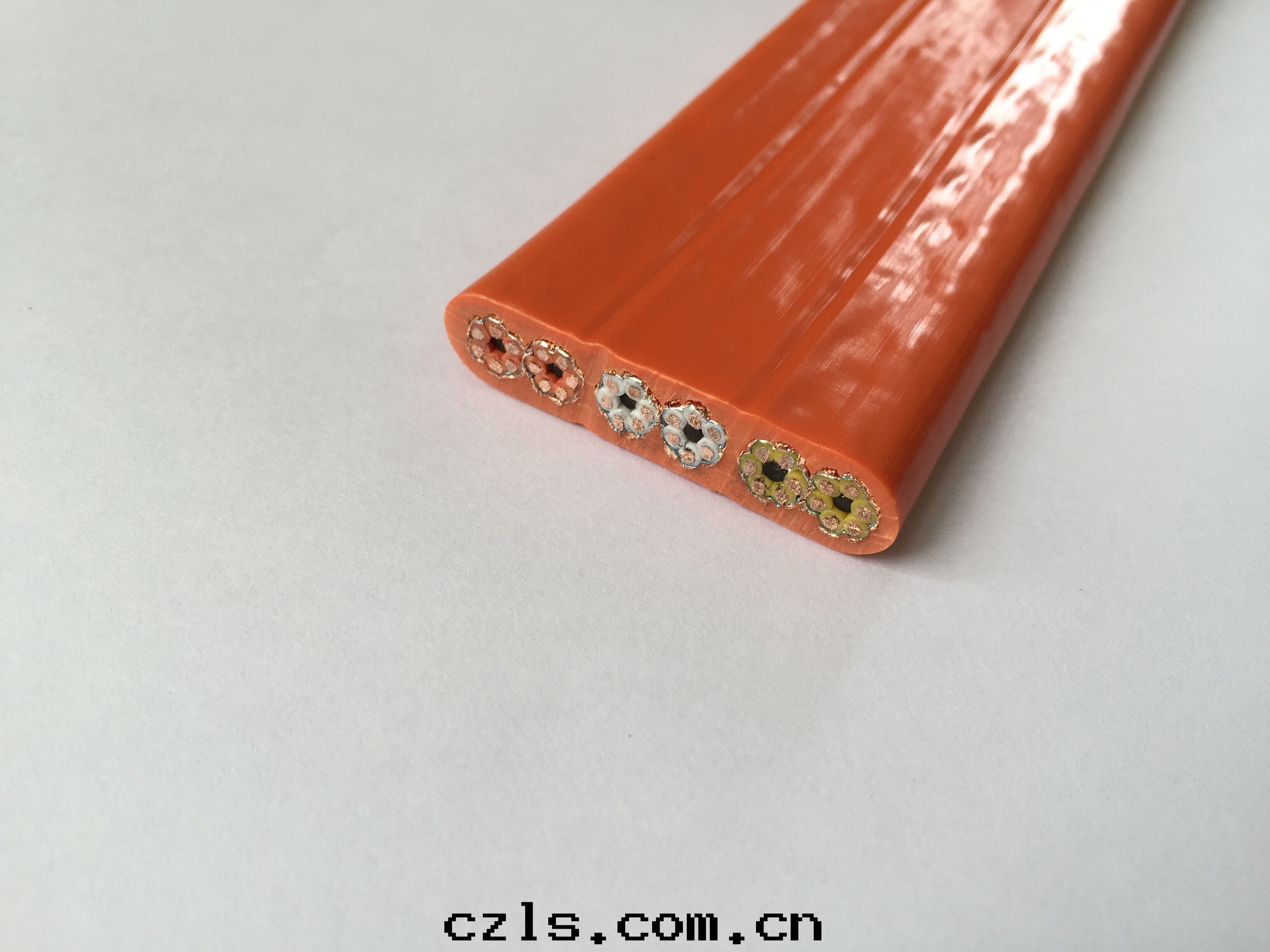 屏蔽扁平電(diàn)缆(lǎn)